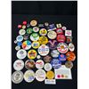 Image 1 : 50+ Vintage Badges/Pins