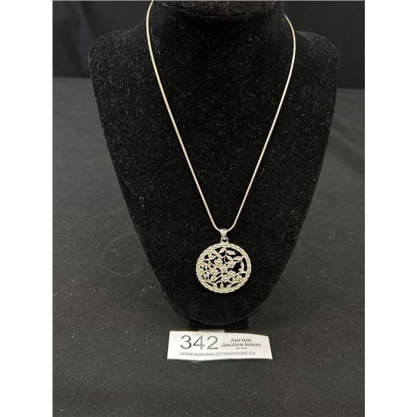 Lovely Silver Plated Pendant w/ Chain Necklace