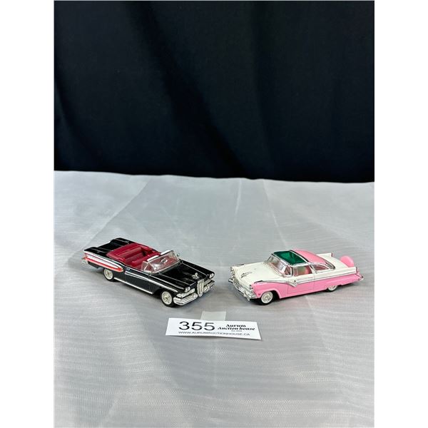 1958 Edsel & 1955 Ford Crown Victoria Road Signature Die Cast Cars, 1/32 Scale