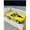 Image 5 : 1967 Corvette & 1960 Trumph Road Signature Die Cast Cars 1/32 Scale