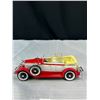 Image 2 : Red/White 1928 Lincoln Convertible Natinoal Motor Museum Mint 1/32 Scale