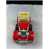 Image 4 : Red/White 1928 Lincoln Convertible Natinoal Motor Museum Mint 1/32 Scale