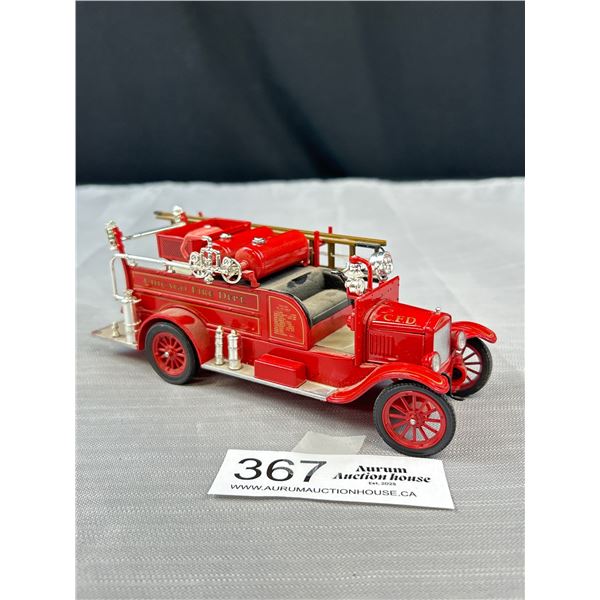 1926 Ford Chicago Fire Dept, Road Signature Mint 1/32 Scale