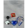 Image 4 : Collection of Glass Pendants