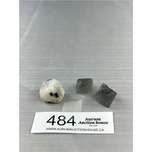 Lot of 2 Stones, Natural Fluorite and Moonstone