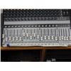 Image 2 : Mackie Onyx 1640 Premium Analog Mixer