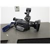 Image 2 : Sony DSR-PD100 Digital Camcorder
