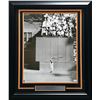 Image 1 : WILLIE MAYS SIGNED AND CUSTOM FRAMED 8X 10 PHOTO (JSA COA)