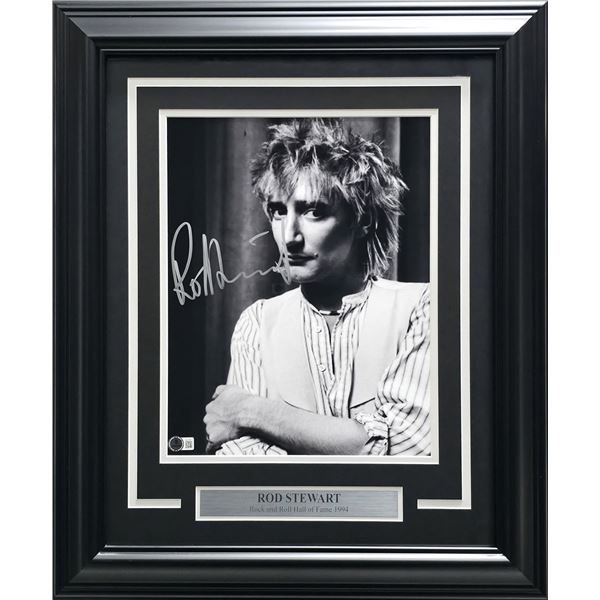 ROD STEWART SIGNED AND FRAMED PICTURE - BECKETT COA
