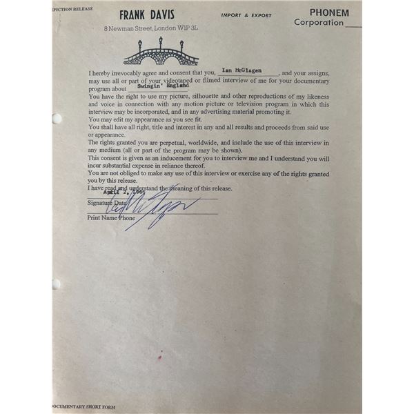 Small Faces signed Frank Davis contract