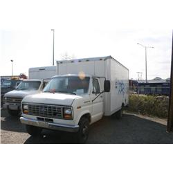1989 FORD E-350 CUBE VAN WHITE