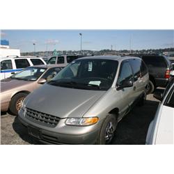 1996 PLYMOUTH GR-VOYAGER