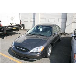 2003 FORD TAURUS 4DR GREY