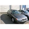 Image 2 : 2003 FORD TAURUS 4DR GREY