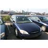 Image 2 : 2000 FORD TAURUS 4DR S.W BLUE