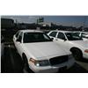 Image 2 : 2004 FORD CR-VIC 4DR WHITE