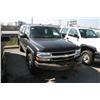 Image 2 : 2005 CHEV SUBURBAN 4DR SUV