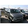 Image 2 : 1999 CHEV ASTRO PASS VAN GREY