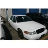 Image 2 : 2005 FORD CR-VIC 4DR WHITE