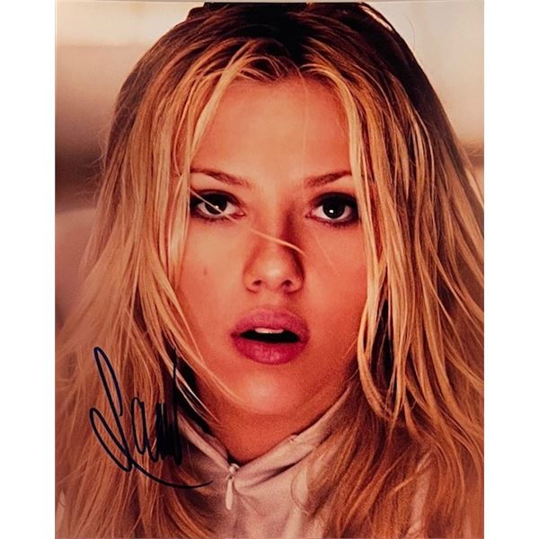 Marvels Black Widow Scarlett Johansson Signed Photo