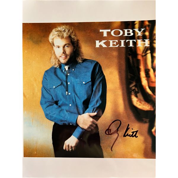 Toby Keith signed photo