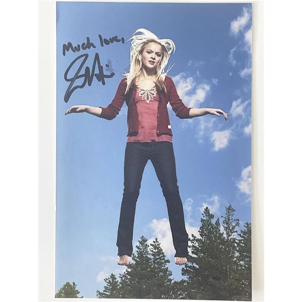 Eureka Actress Jordan Hinson signed photo