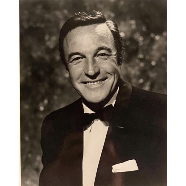 Gene Kelly unsigned photo