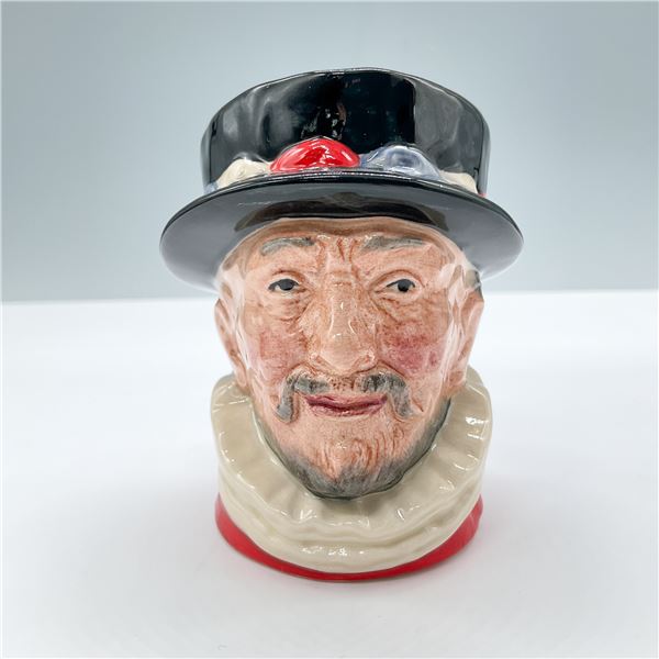 Beefeater ER D6233 Scarlet Small Royal Doulton Character Jug