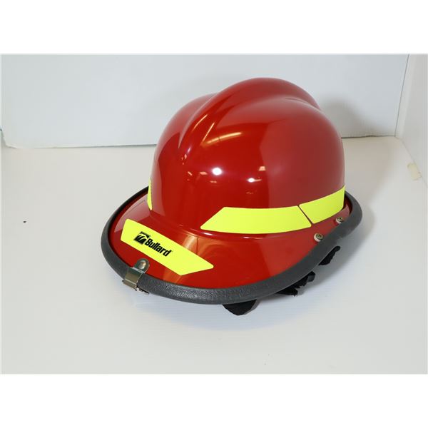 CASQUE POMPIER ROUGE BULLARD R726 (PRIX DETAIL $560)