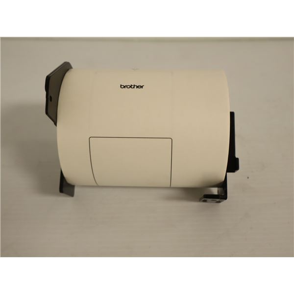 ÉTIQUETTES ADHÉSIVES 4.07"X6.4" BROTHER SÉRIE QL DK1247