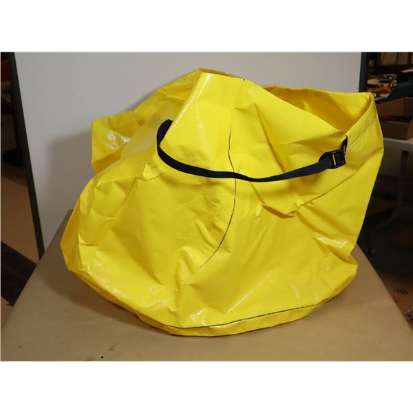COUVERCLE EN POLY POUR LES SURCONTENEURS DE 65 ET 95 GALLONS 6595-TARP