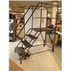 Image 1 : PLATFORME MOBILE -4 MARCHES 24"x36"