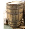 Image 1 : FÛT DE WHISKY EN BOIS DE 55 GALLONS (VIDE)