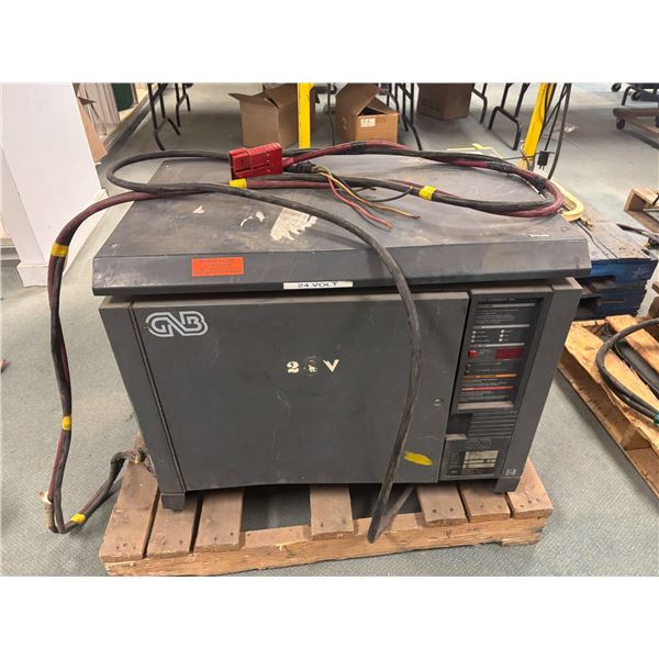 CHARGEUR 36v, 600V, GNB