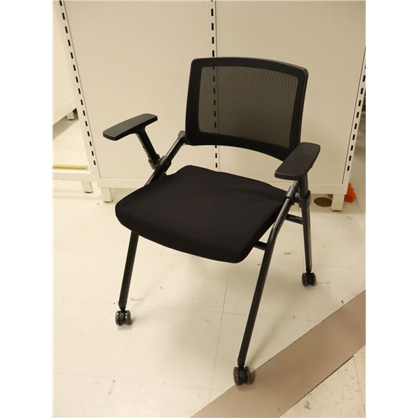 CHAISE MOBILE PLIANTE