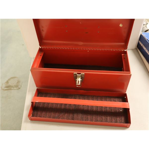 COFFRE D'OUTILS 16-1/2"x6"x6-1/2"