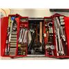Image 1 : COFFRE D'OUTILS EN MÉTAL AVEC CONTENU 18"x10"x12"