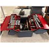 Image 2 : COFFRE D'OUTILS EN MÉTAL AVEC CONTENU 18"x10"x12"