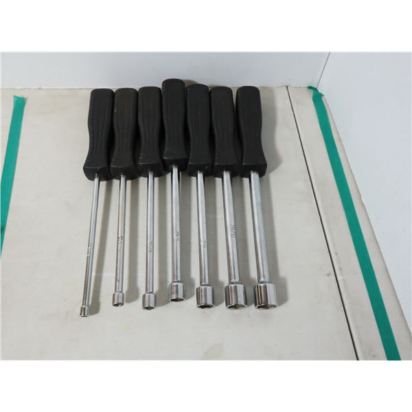ENS DE 7  TOURNEVIS HEXAGONALE
