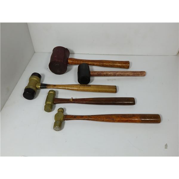 LOT DE 5 MARTEAUX ASST