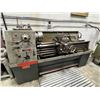 Image 2 : TOUR COLCHESTER TRIUMPH 2000, 15" X 50", CHECK 10", 600 VOLTS
