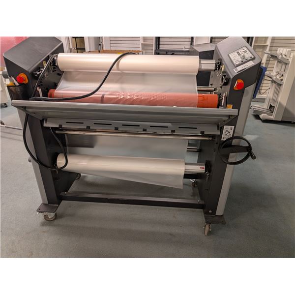 PLASTIFIEUSE THERMIQUE GRAND FORMAT 44" GBC SPIRE 3 44T