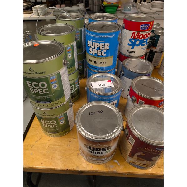 LOT: 17 GAL PEINTURE BENJAMIN MOORE ASST