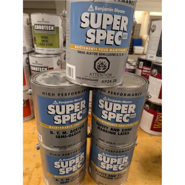 LOT: 5 GAL PEINTURE BENJAMIN MOORE SUPER SPEC ASST
