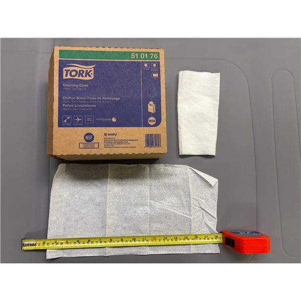 BTE DE 100 CHIFFONS SIMILI-TISSUE DE NETTOYAGE 8.5"x16" TORK #510176