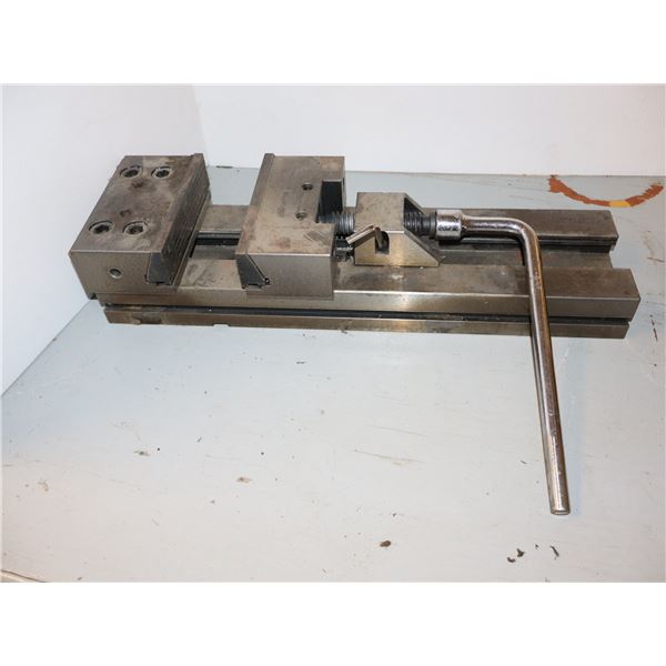 ÉTAU DE MACHINISTE 7"