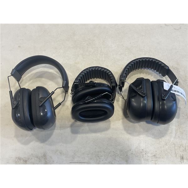 3 PAIRS OF NOISE CANCELLING EAR PROTECTION