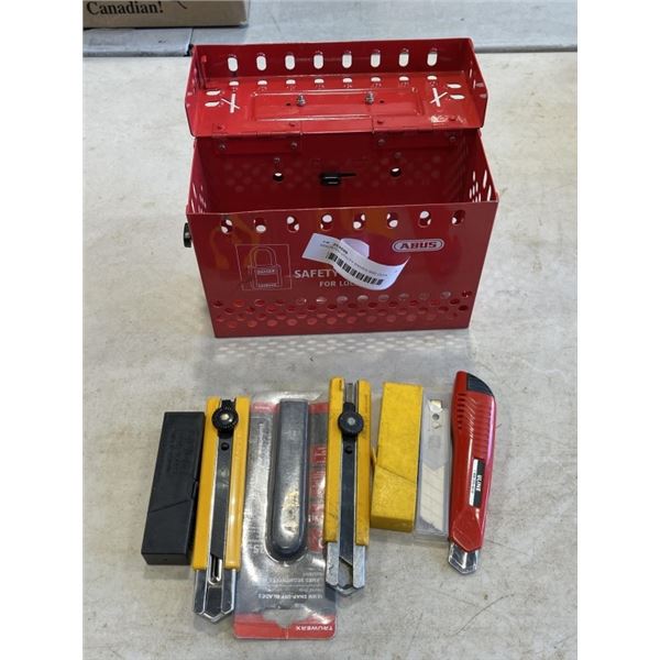 ASSORTED UTILITY KNIVES AND OLFA BLADES WITH LOCKOUT BOX