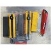 Image 2 : ASSORTED UTILITY KNIVES AND OLFA BLADES WITH LOCKOUT BOX