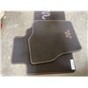 Image 2 : 2023/24 FORD KING RANCH FLOOR MAT SET